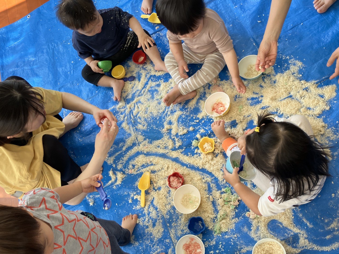 パン粉あそび（ことり組）